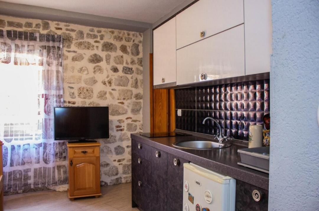 Guest House Sljuka Cattaro Esterno foto