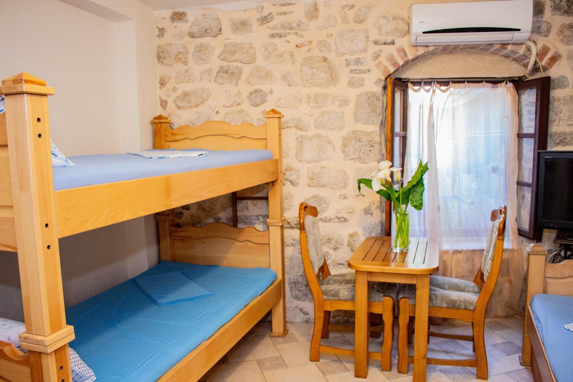 Guest House Sljuka Cattaro Esterno foto